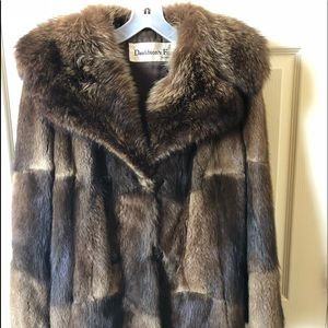 🎁DONATED FUR JACKET by: Davidson Furs
